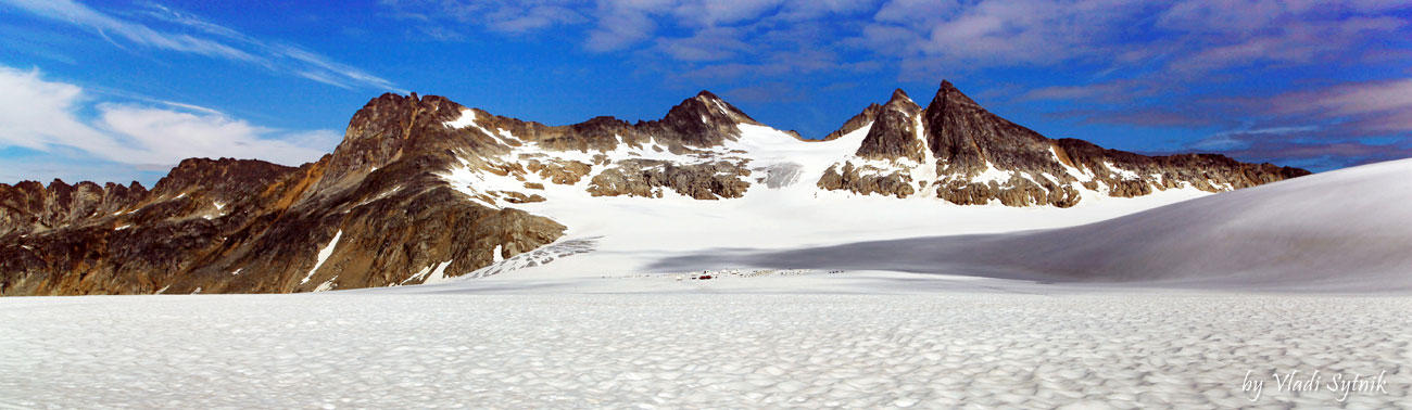 alaska-glacier-dog-camp-1