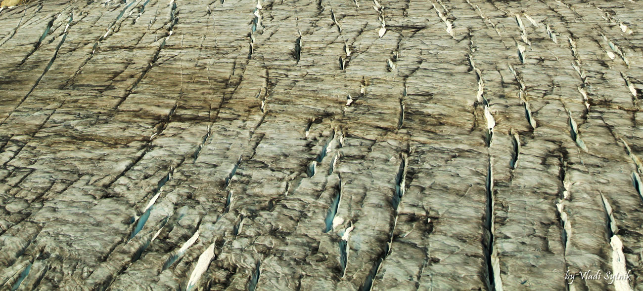 flying-over-glacier-1-2