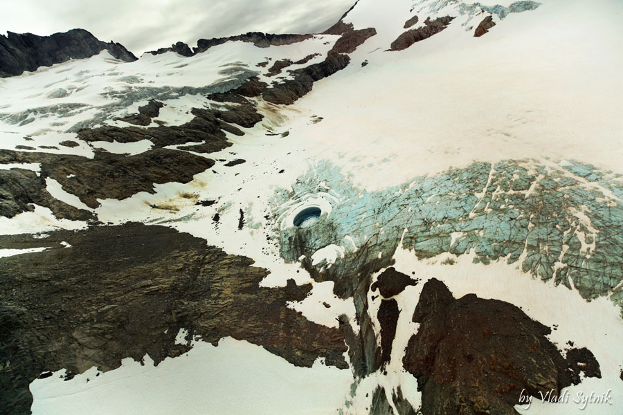 flying-over-glacier-4