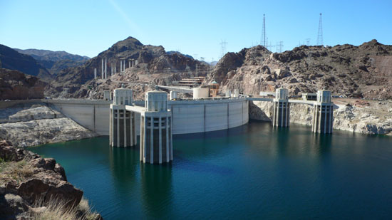Hoover-Dam-and-lake-2