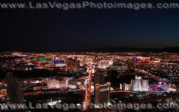 Las-Vegas-aerial-night-3