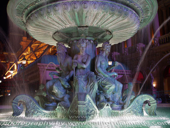 Las-Vegas-Paris-Fountain