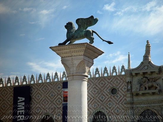 Las-Vegas-Venetian-Art-2