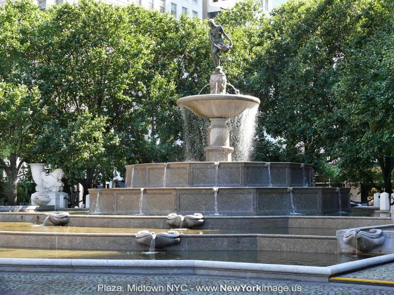 New-York-Midtown-Fountain-NYC-1