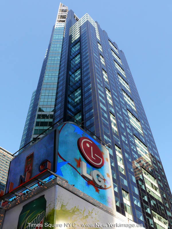 New-York-Times-Square-NYC-06