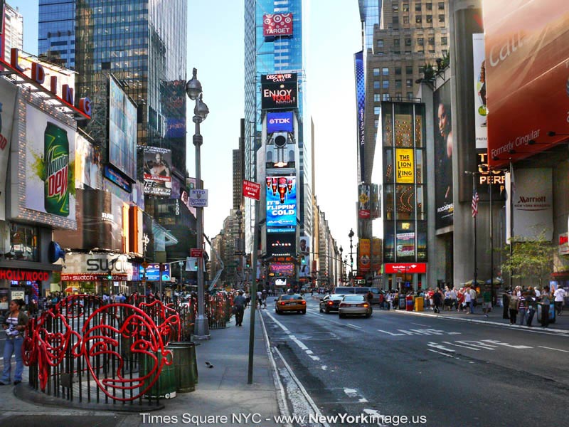 New-York-Times-Square-NYC-13