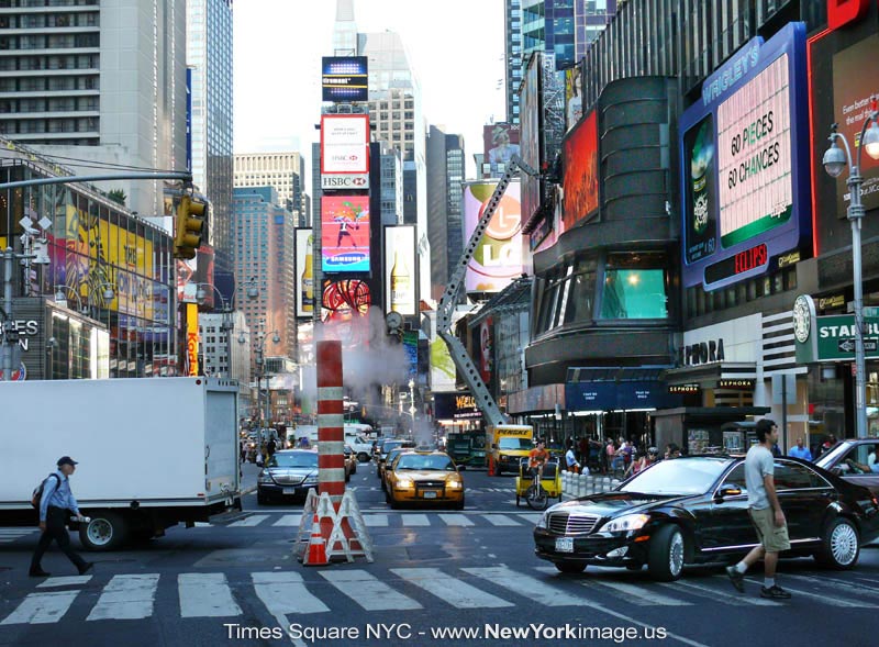 New-York-Times-Square-NYC-43